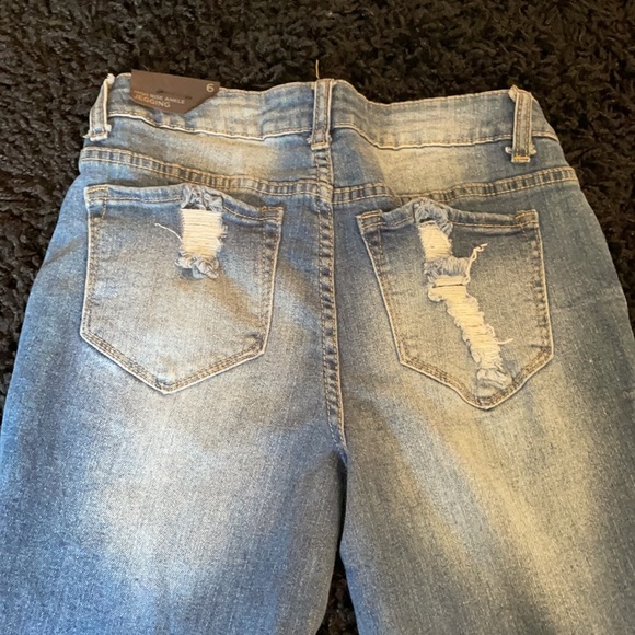 Rue 21 Jeans - Picture 2 of 5